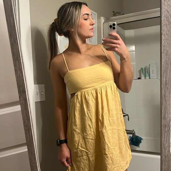 Light orange dress - Picture 1 of 4